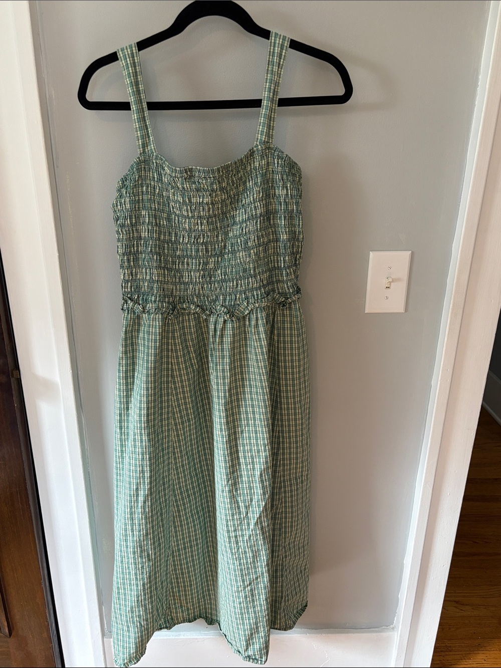 GUC Old Navy Green Gingham Smocked Maxi Dress Size L